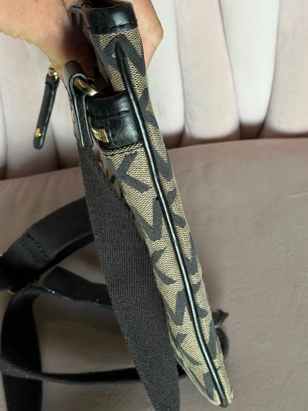 MICHAEL KORS Signature Logo Black & Gray Fabric Crossbody